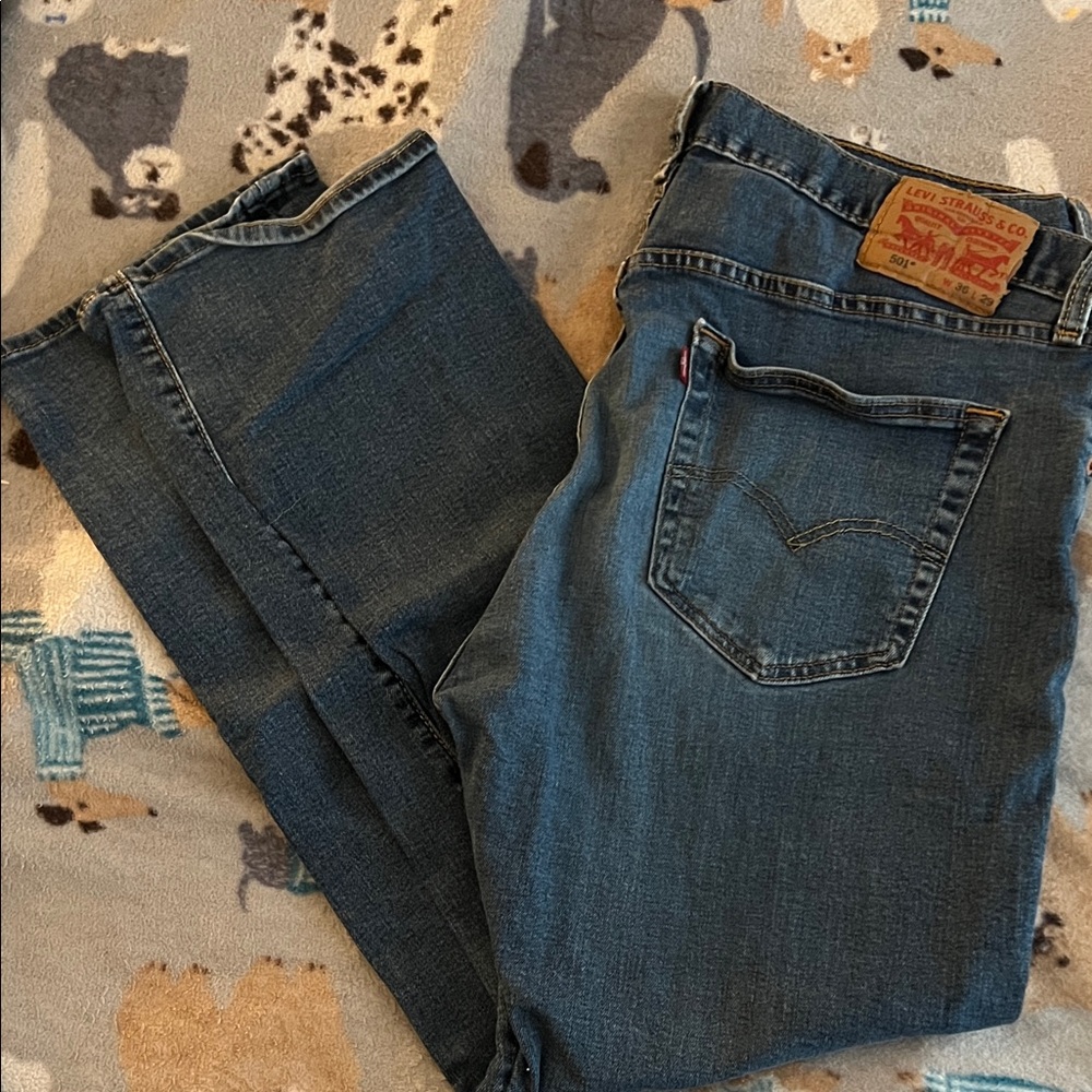 Levi's Men's Classic Denim Jeans 501 button fly